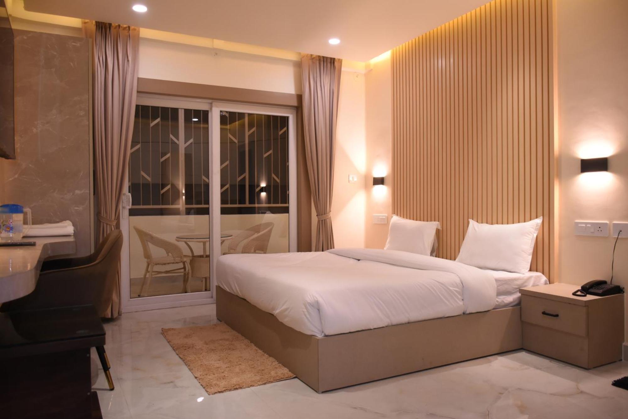 Spruce Hill Hotel & Restro Nainital Dış mekan fotoğraf