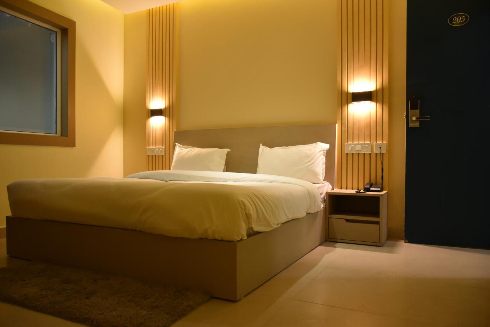Spruce Hill Hotel & Restro Nainital Dış mekan fotoğraf
